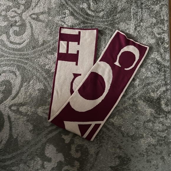 Coach Scarf - Picture 4 of 4